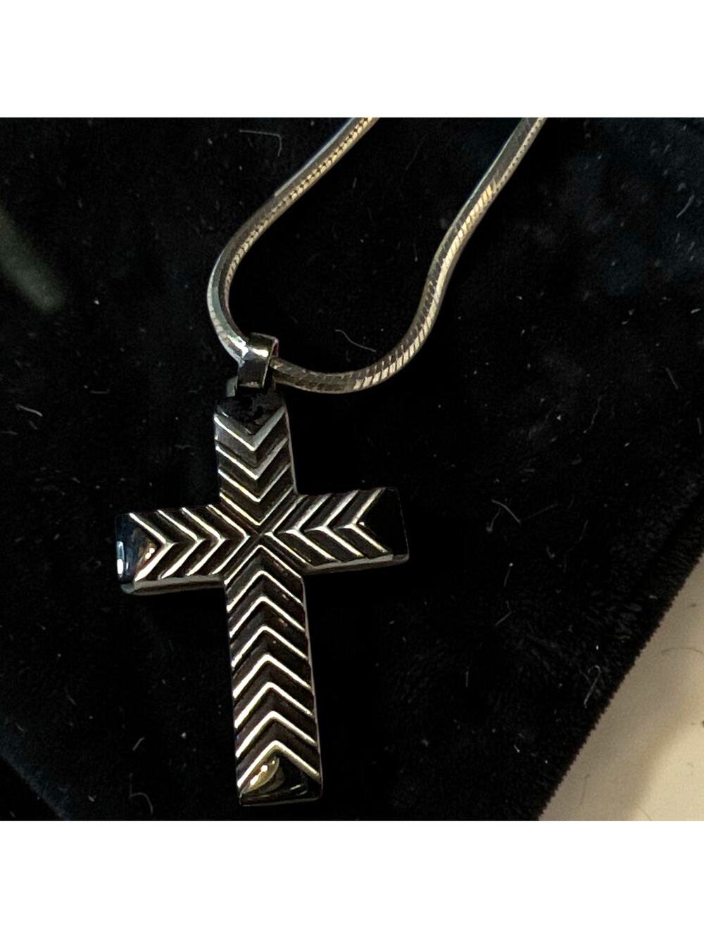 EFFY Mens Sterling Silver Chevron Cross Pendant Heavy 15.96g Italy Snake Chain